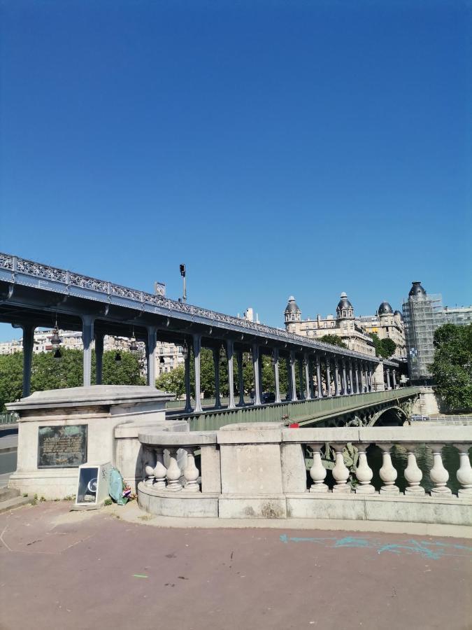 Toureifelchampselysee Parigi Esterno foto