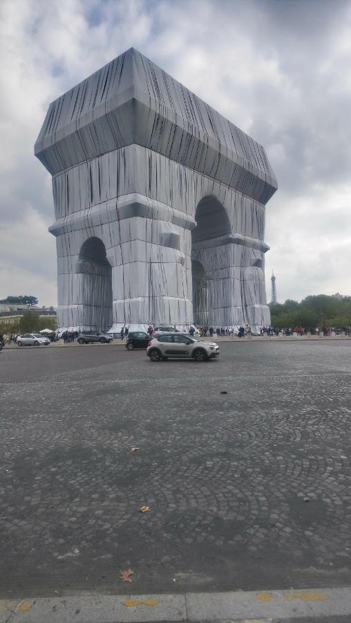 Toureifelchampselysee Parigi Esterno foto