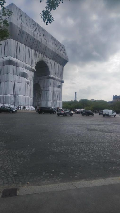 Toureifelchampselysee Parigi Esterno foto