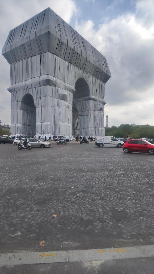 Toureifelchampselysee Parigi Esterno foto