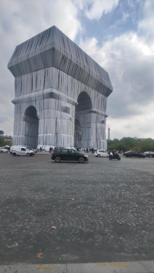 Toureifelchampselysee Parigi Esterno foto
