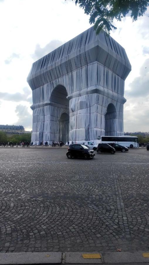 Toureifelchampselysee Parigi Esterno foto