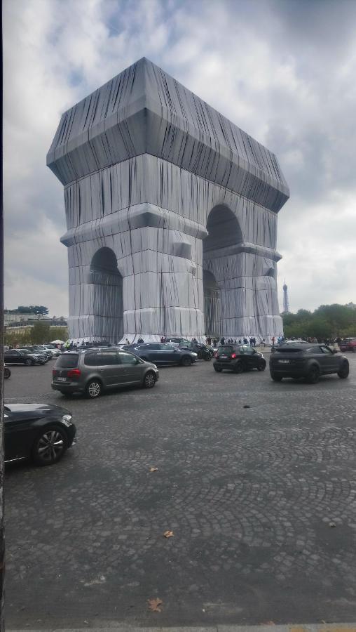 Toureifelchampselysee Parigi Esterno foto