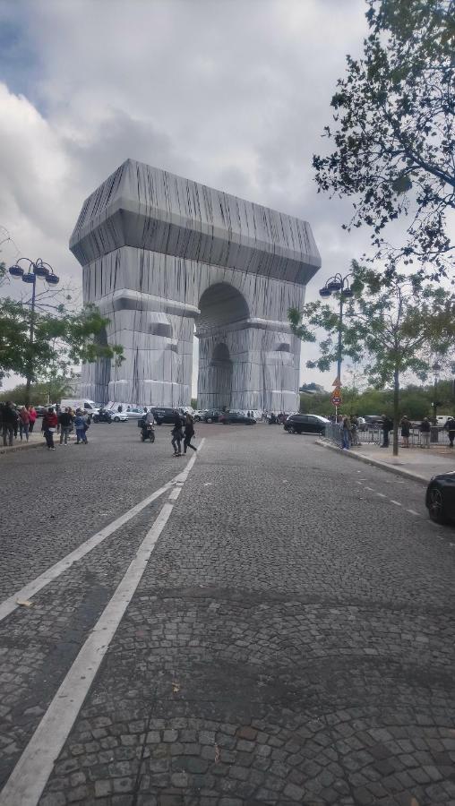 Toureifelchampselysee Parigi Esterno foto