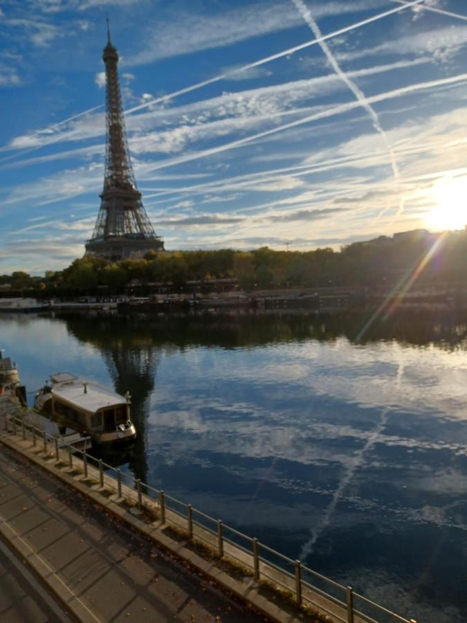 Toureifelchampselysee Parigi Esterno foto