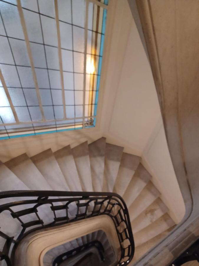 Toureifelchampselysee Parigi Esterno foto